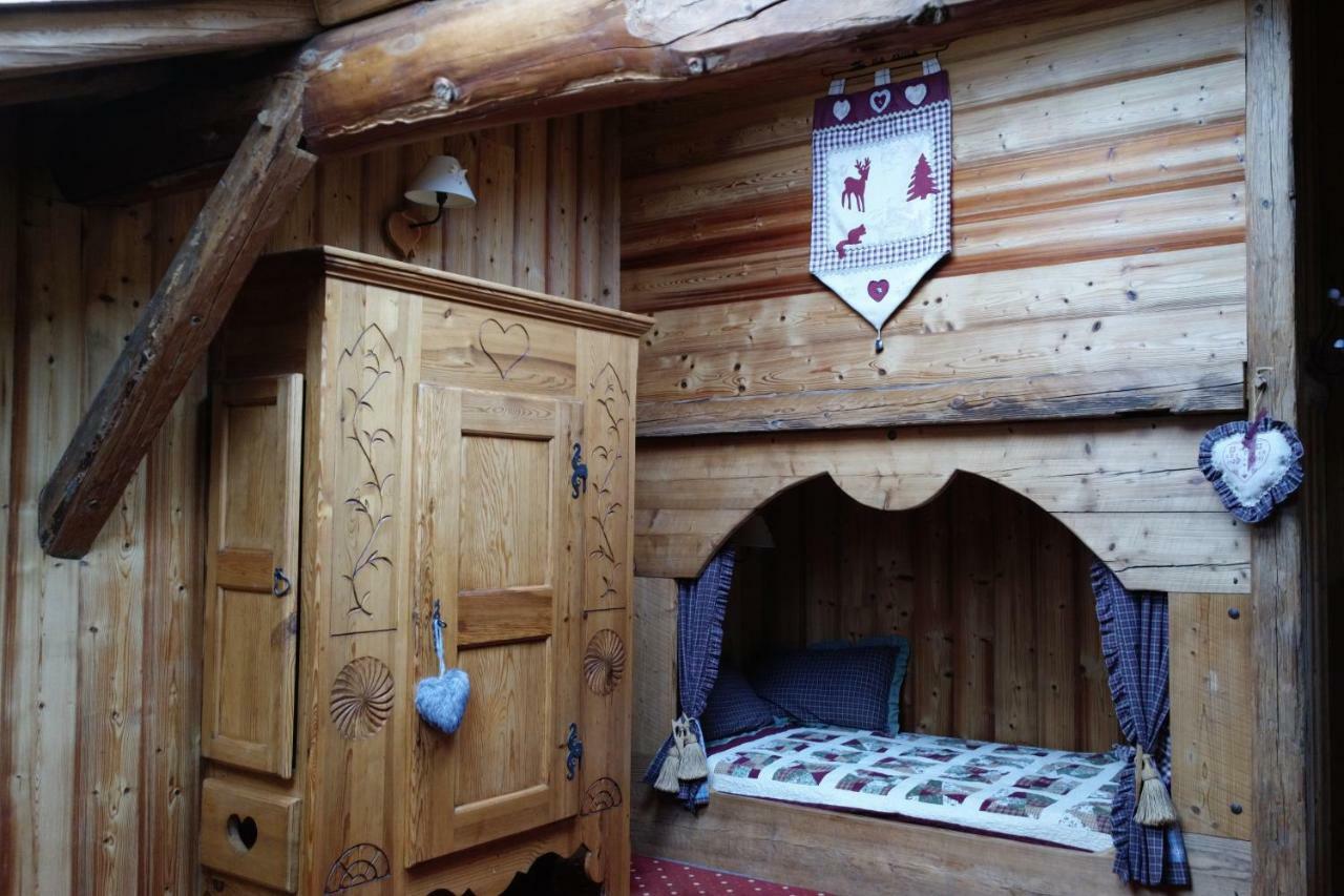 Chambre d'Hôtes La ferme d'en bas Samoëns Extérieur photo