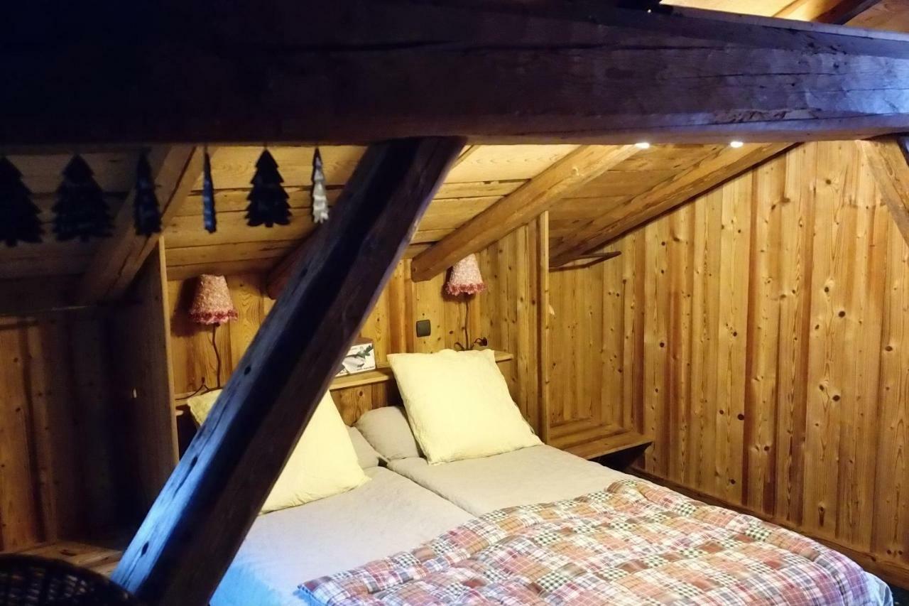 Chambre d'Hôtes La ferme d'en bas Samoëns Extérieur photo