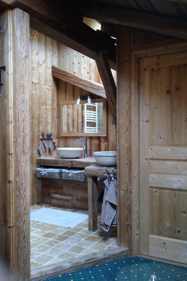 Chambre d'Hôtes La ferme d'en bas Samoëns Extérieur photo
