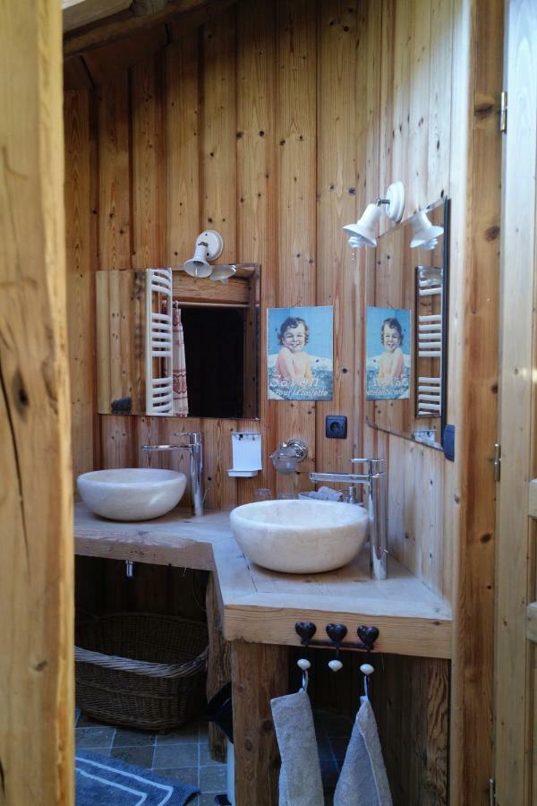 Chambre d'Hôtes La ferme d'en bas Samoëns Extérieur photo